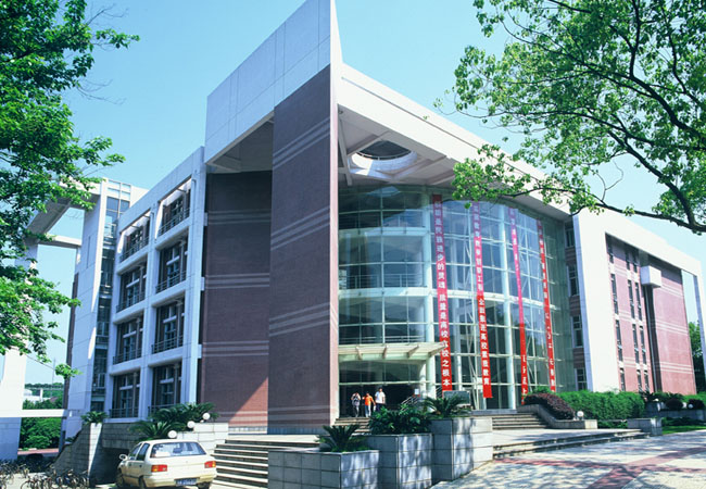 HNU The State Key Laboratory of Advanced Design and Manufacturing for Vehicle Body (ADMVB)